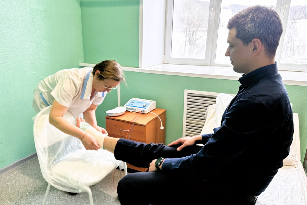 Лечение, не отрываясь от работы: физиотерапевтический кабинет «Губахинского кокса» принял первых посетителей